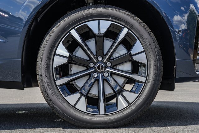 New 2026 Volvo XC60 B5 Ultra w/ Climate Package image 16