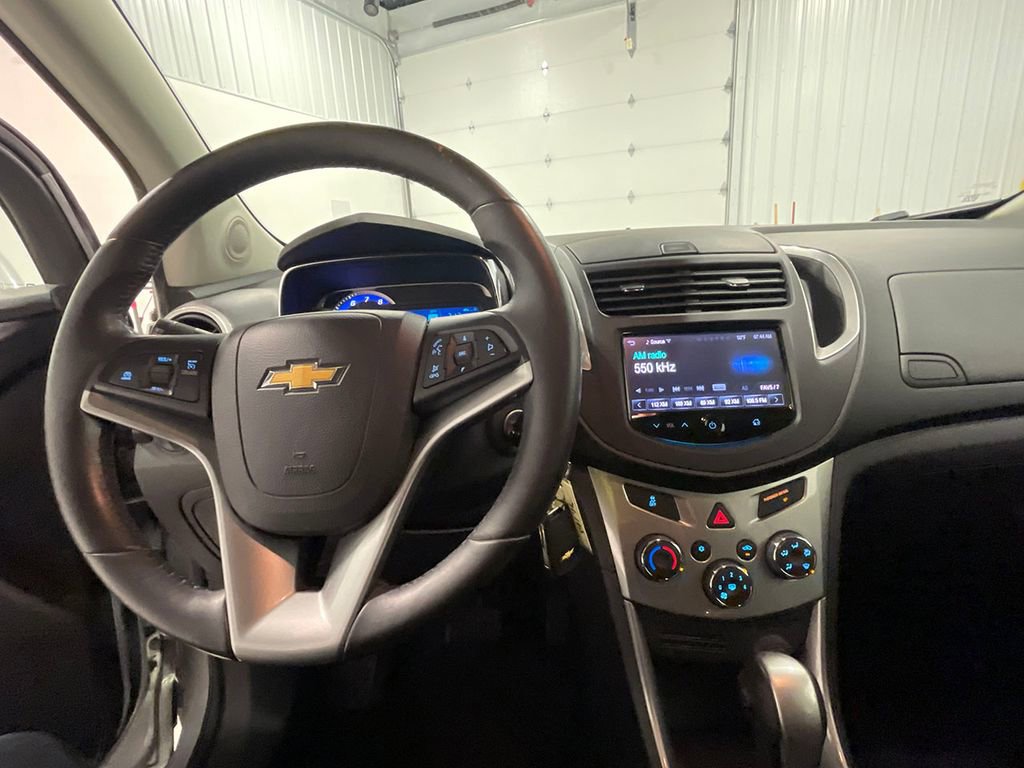 Used 2016 Chevrolet Trax LT w/ LT Convenience Package image 32