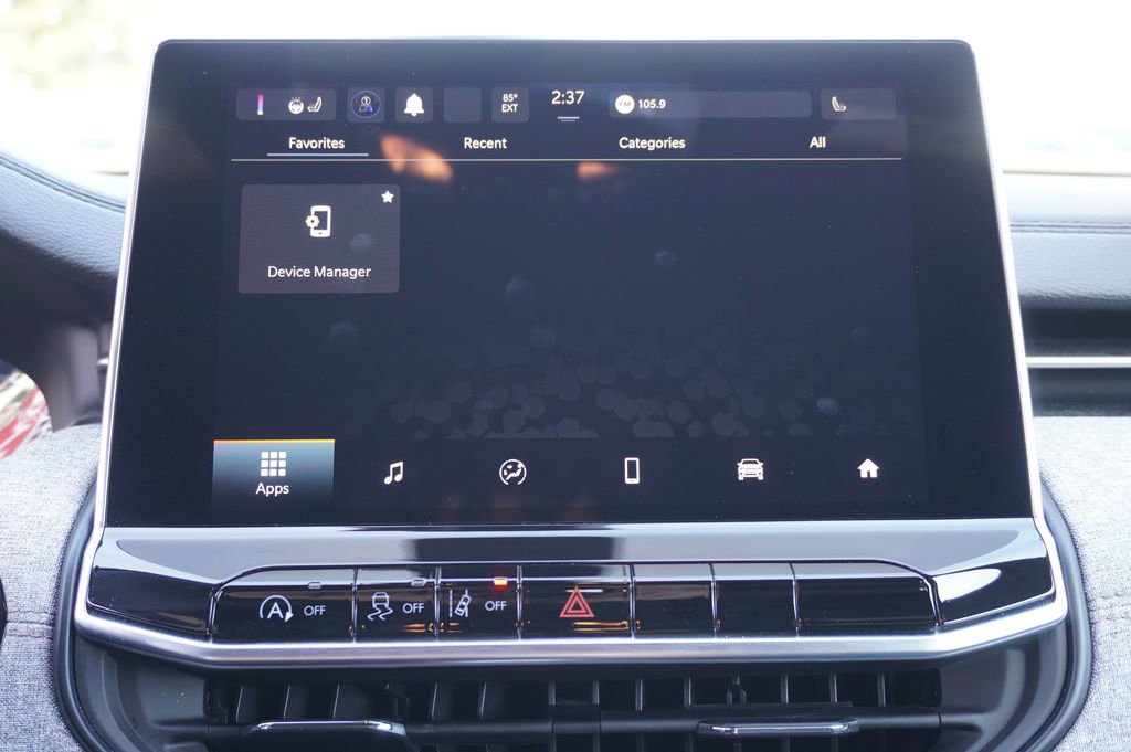 Used 2023 Jeep Compass Latitude image 16