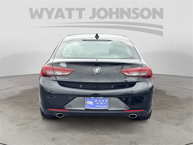 Used 2018 Buick Regal Preferred w/ Sights and Sounds Package image 4