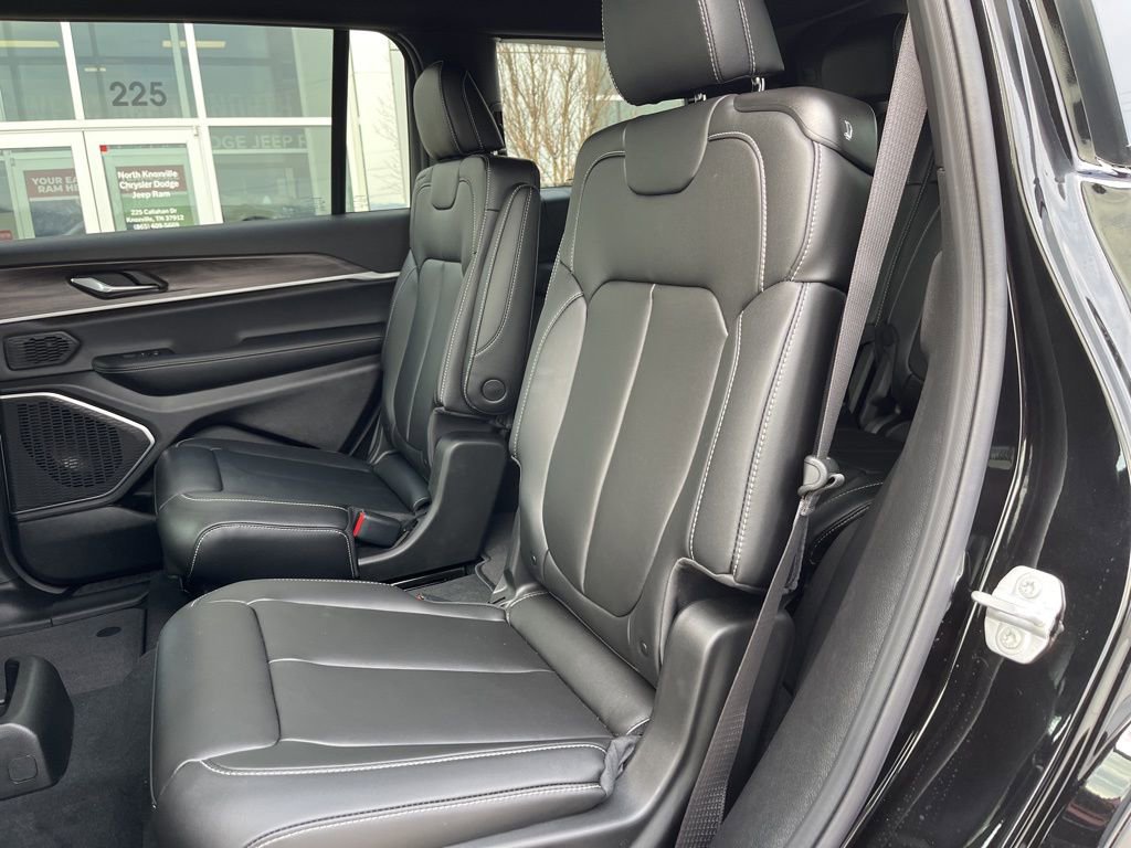 New 2026 Jeep Grand Cherokee L Limited image 16