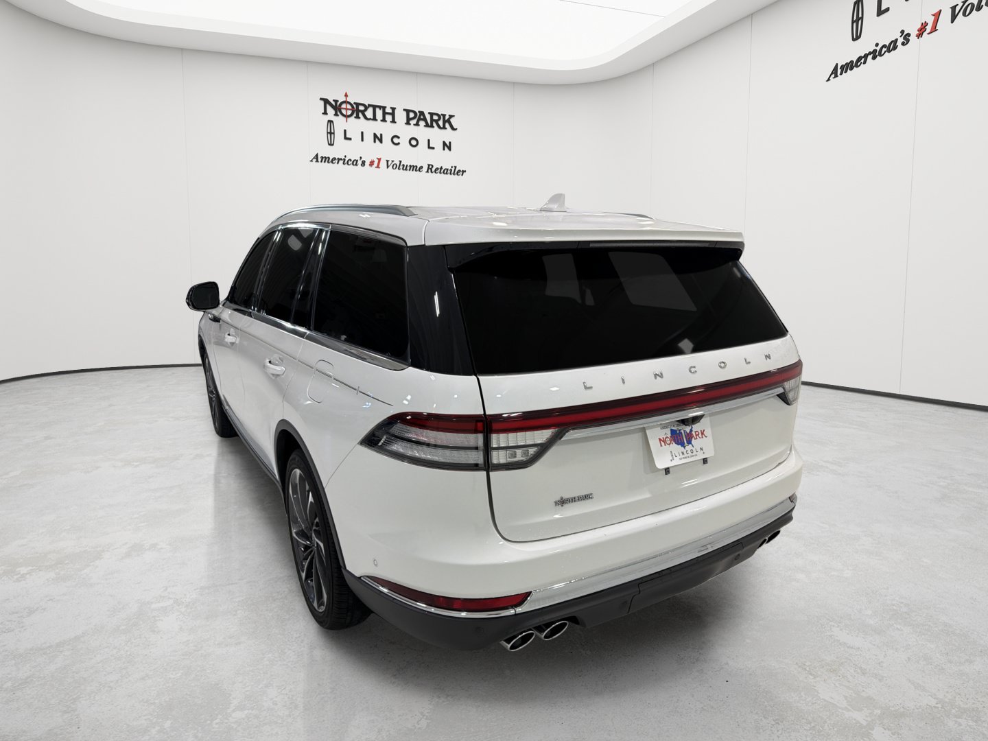 Used 2023 Lincoln Aviator Reserve w/ Equipment Group 201A AWD/4WD image 3