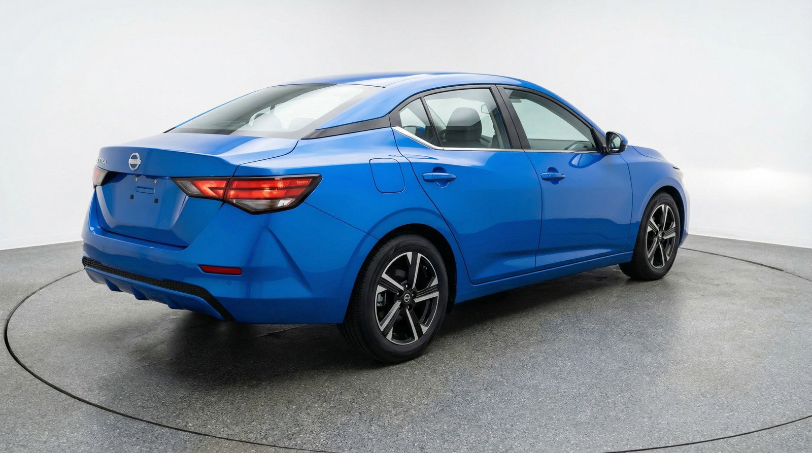 Used 2025 Nissan Sentra SV image 9