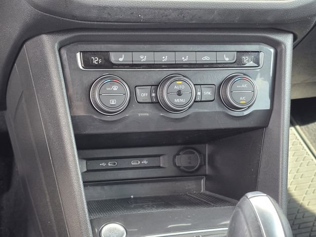 Used 2021 Volkswagen Tiguan SE R-Line image 21