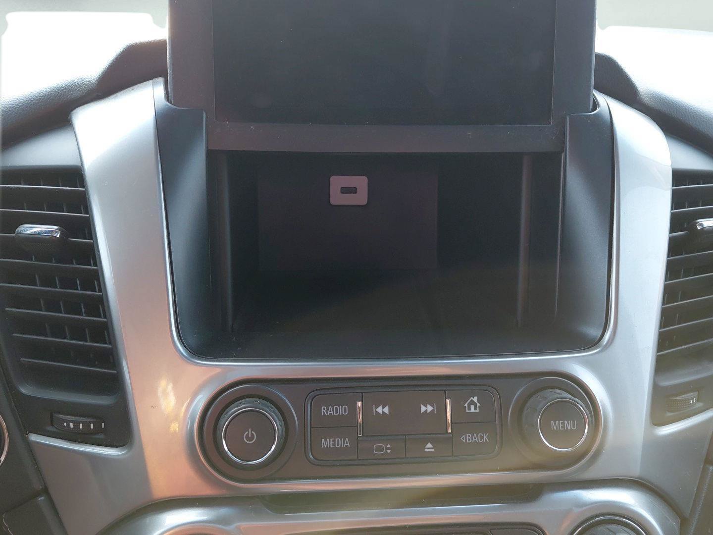 Used 2018 Chevrolet Tahoe Premier AWD/4WD image 35