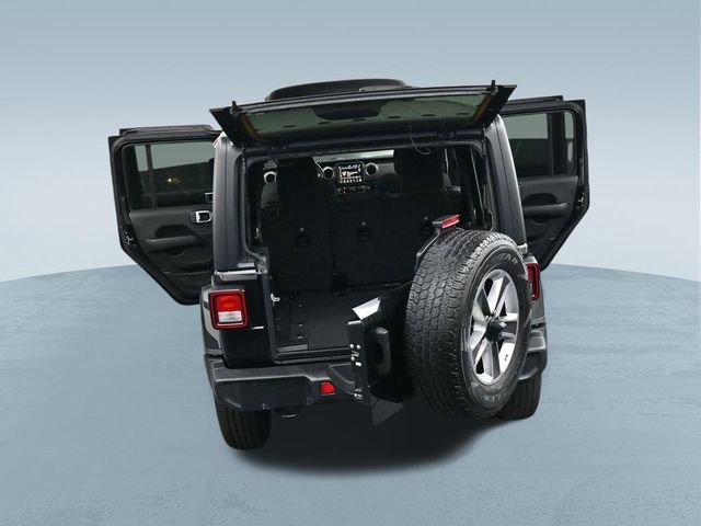 Used 2022 Jeep Wrangler Unlimited Sahara w/ Dual Top Group image 55