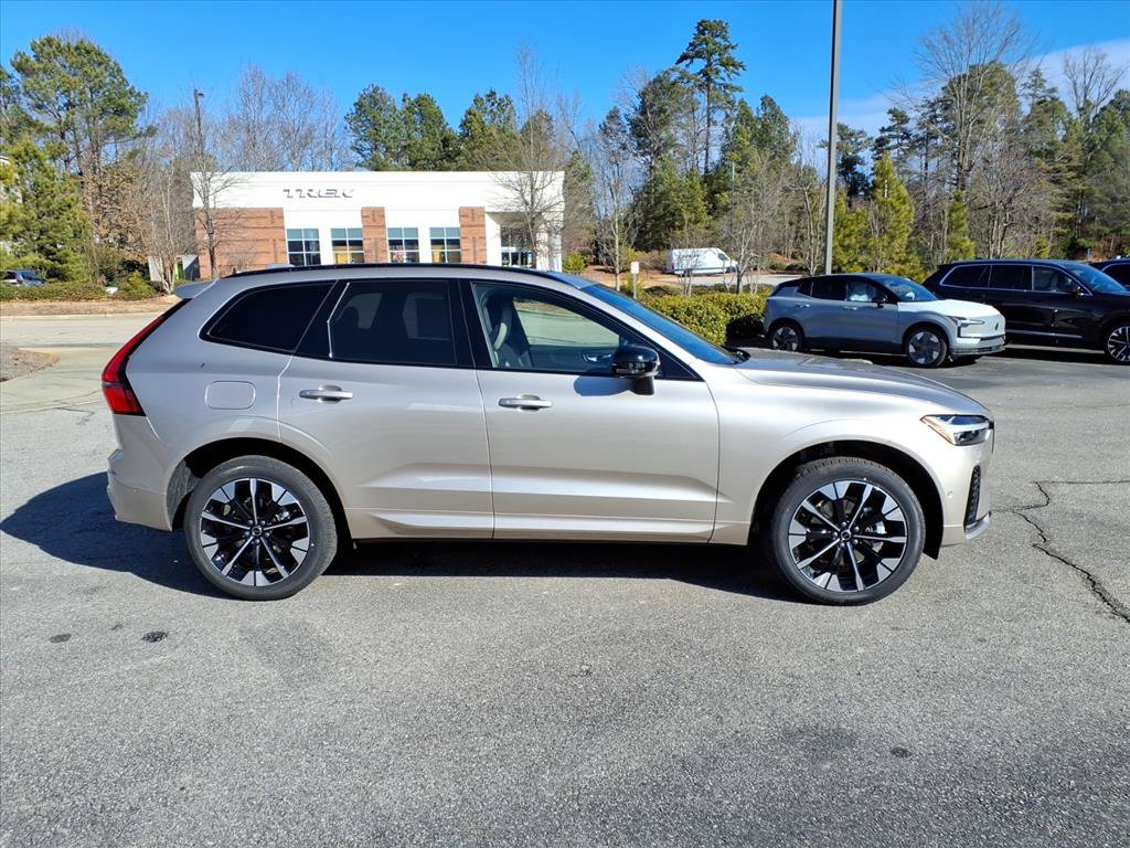 New 2026 Volvo XC60 B5 Plus w/ Climate Package AWD/4WD image 2
