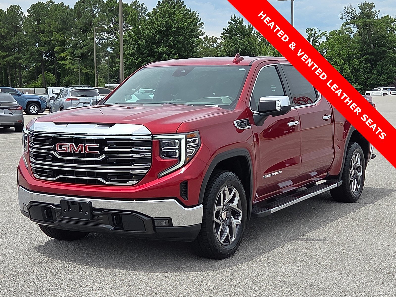 Used 2023 GMC Sierra 1500 SLT w/ SLT Premium Package AWD/4WD image 2