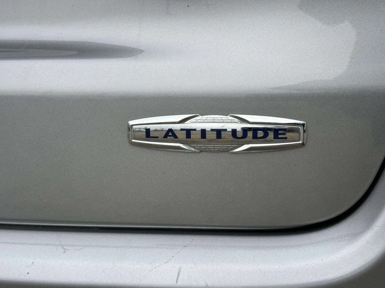 Used 2019 Jeep Compass Latitude w/ Cold Weather Group image 15