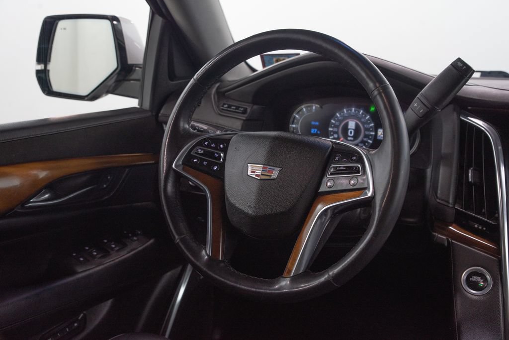 Used 2017 Cadillac Escalade ESV Premium Luxury AWD/4WD image 24