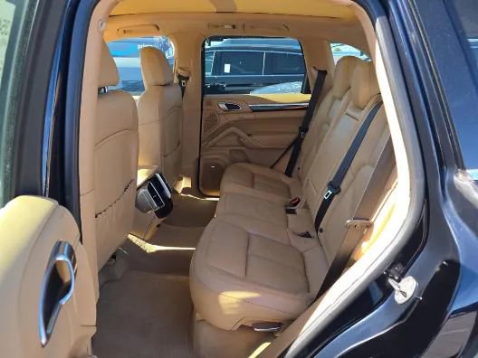 Used 2015 Porsche Cayenne S AWD/4WD image 18