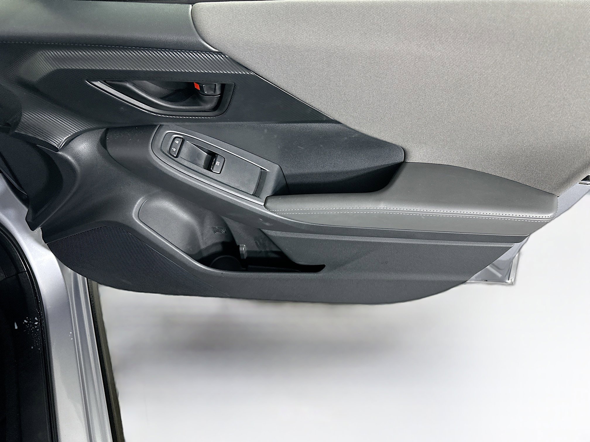 Used 2024 Subaru Crosstrek 2.0i Premium image 31