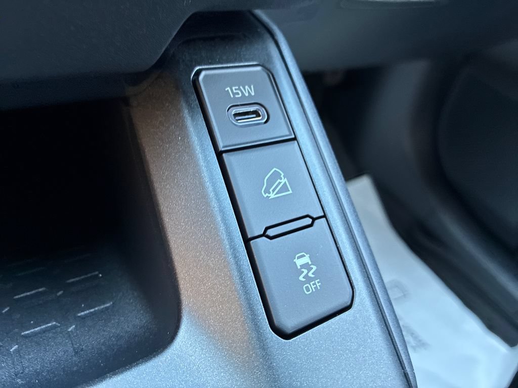New 2026 Toyota RAV4 SE AWD/4WD image 31