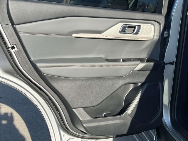 Used 2025 Ford Explorer Active image 20