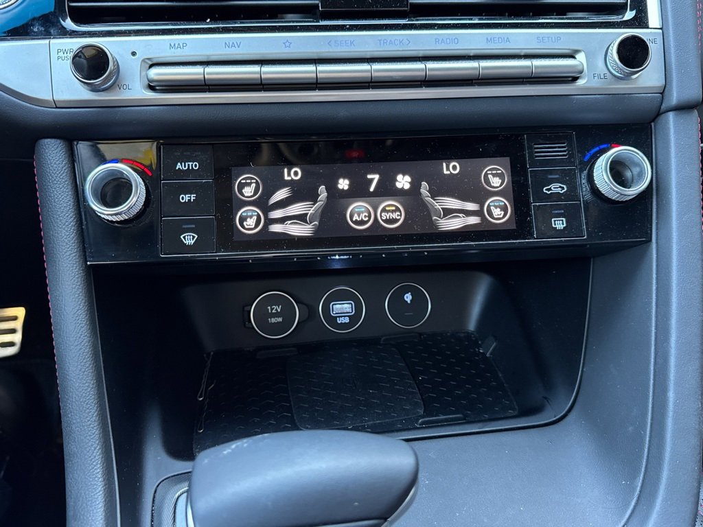 Used 2025 Genesis G70 2.5T w/ Sport Prestige Package image 9