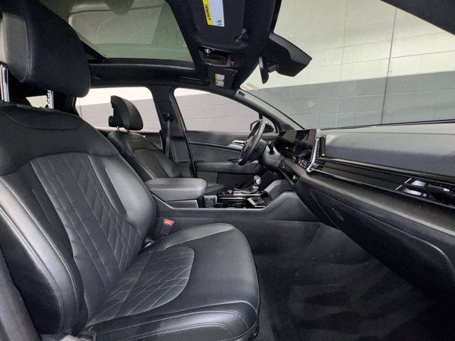 Used 2025 Kia Sportage X-Line w/ Premium Package image 9