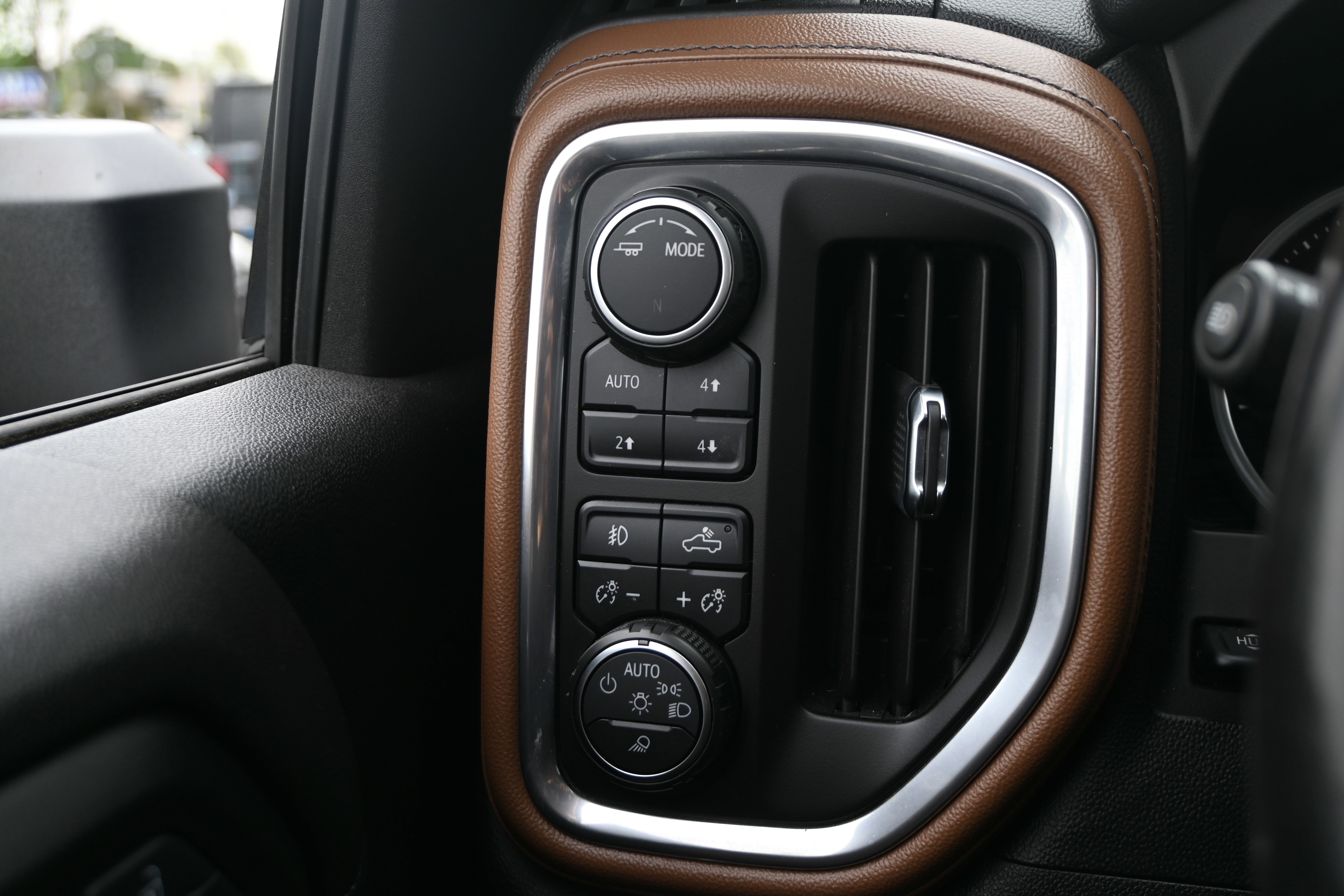 Used 2020 Chevrolet Silverado 2500 High Country image 21