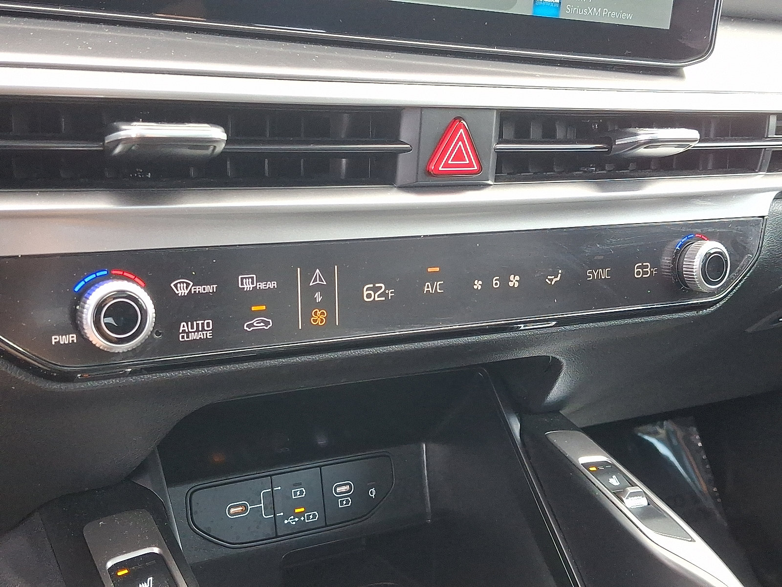 Certified 2025 Kia Sorento S w/ Panoramic Sunroof Package FWD image 16