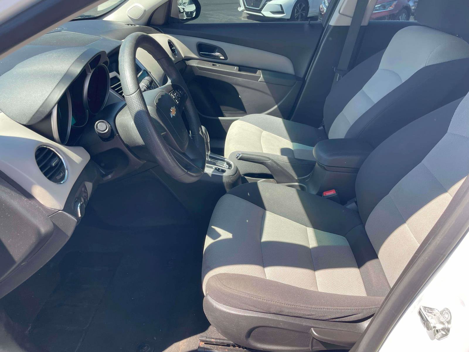 Used 2016 Chevrolet Cruze LS FWD image 5