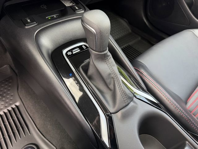 Used 2022 Cadillac XT4 Premium Luxury w/ Safety Alert Package AWD/4WD image 17