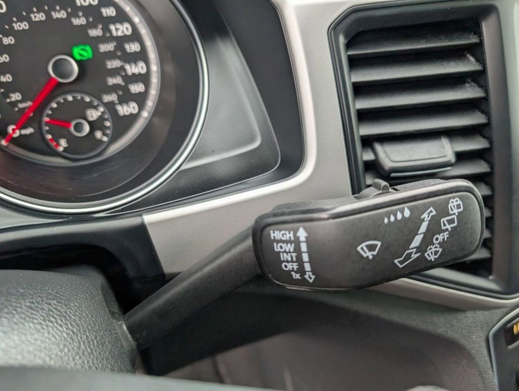 Used 2021 Volkswagen Atlas SE image 27