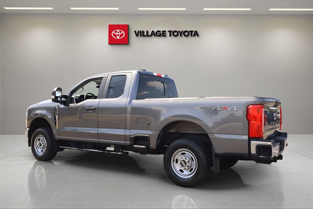 Used 2023 Ford F250 XL w/ Snow Plow Prep Package AWD/4WD image 3