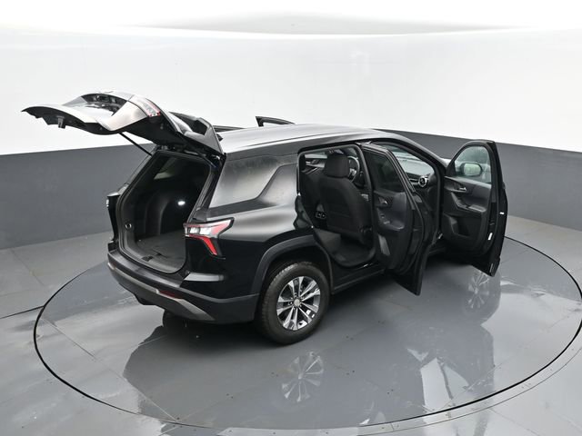 Used 2025 Chevrolet Equinox LT image 28