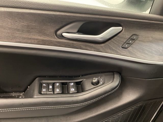 New 2025 Jeep Grand Cherokee L Limited image 23