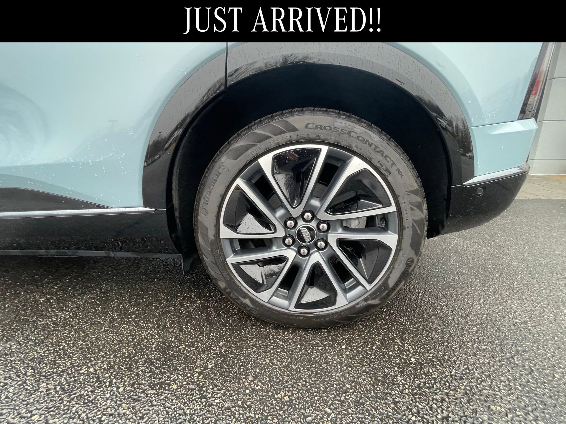 Used 2025 Cadillac Optiq Sport 1 image 6