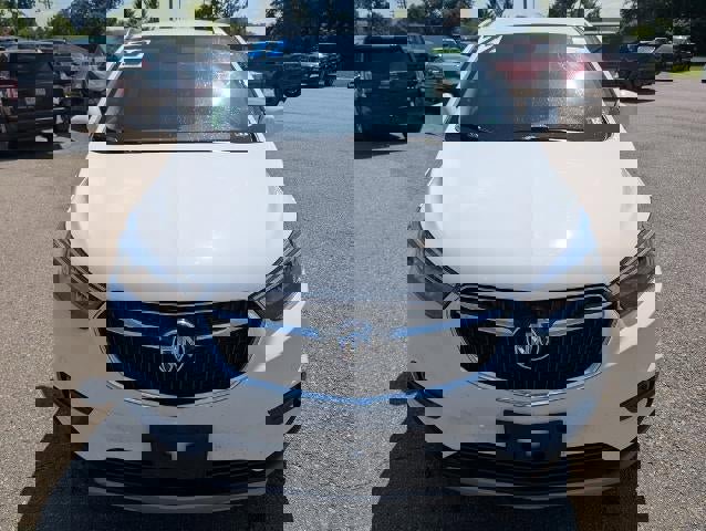 Used 2022 Buick Encore Preferred image 2