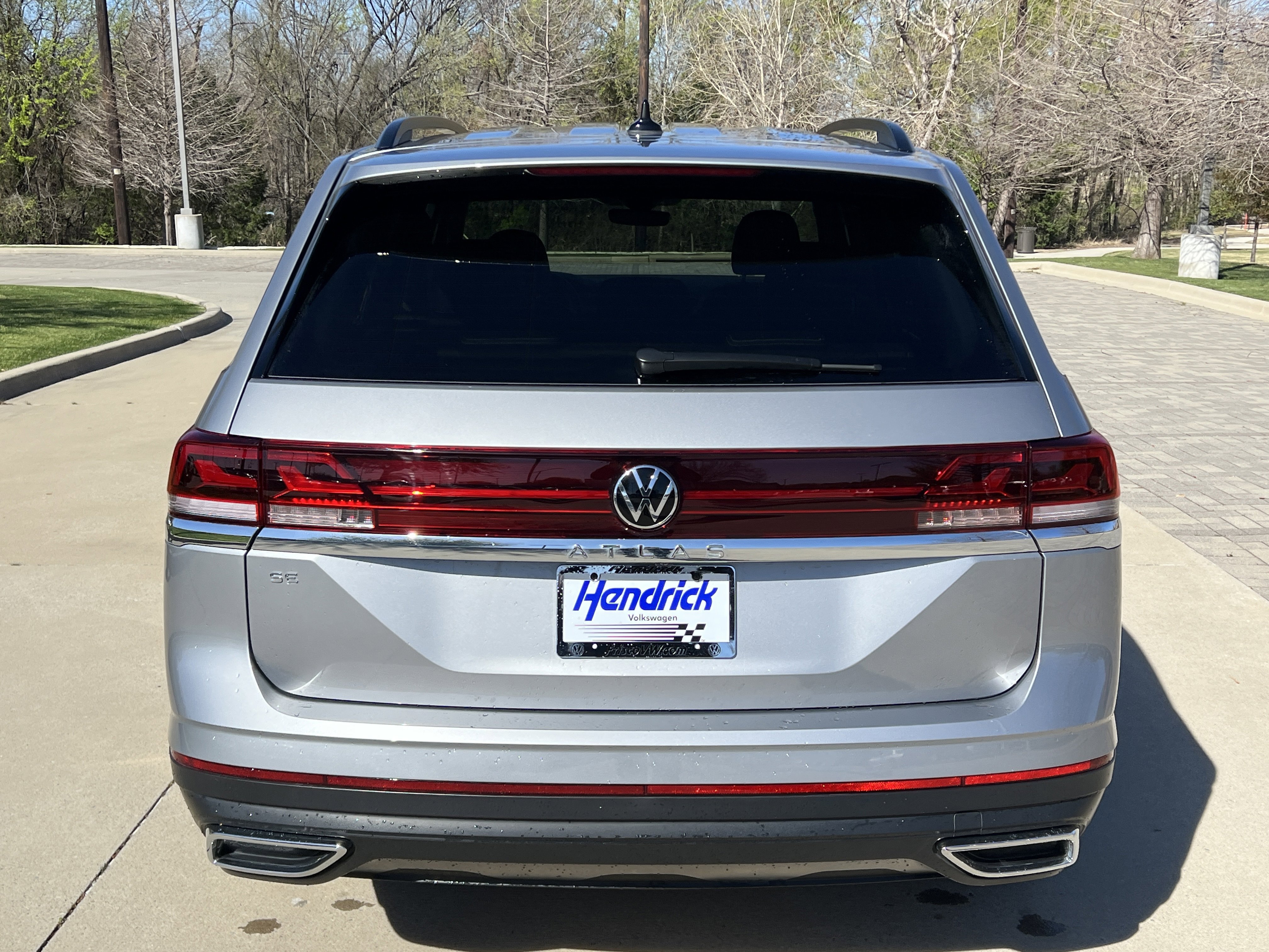 Certified 2026 Volkswagen Atlas SE image 28