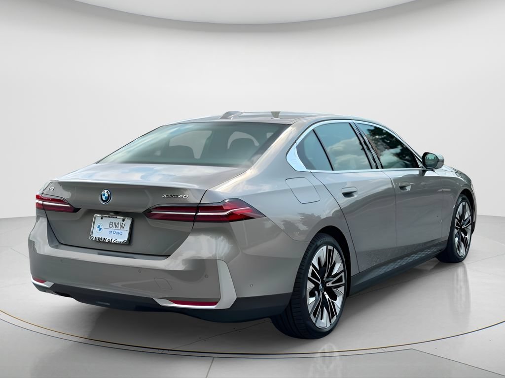 New 2027 BMW i5 eDrive40 AWD/4WD image 5