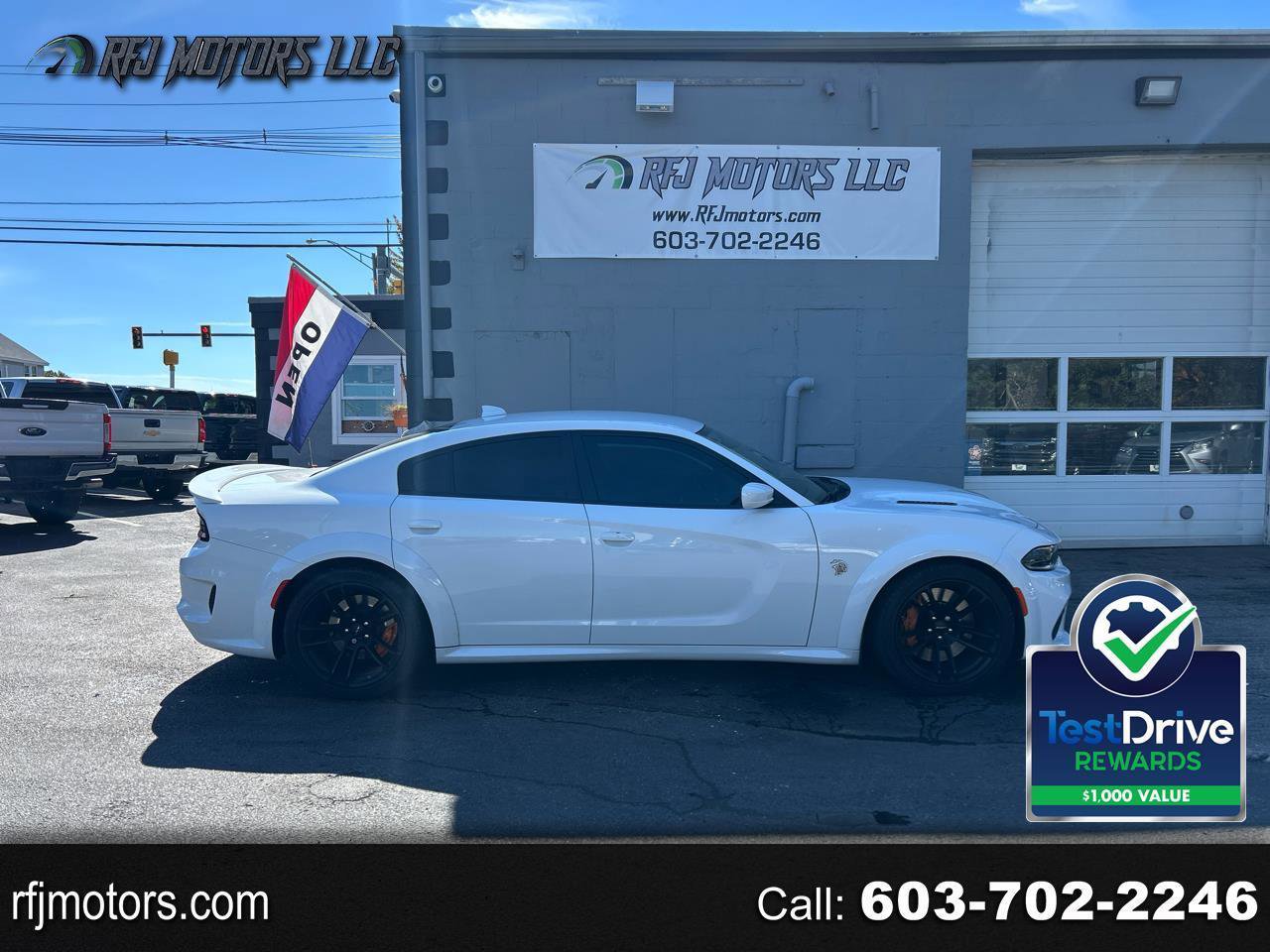 Used 2022 Dodge Charger SRT Hellcat w/ Harman/Kardon Audio Group RWD image 1