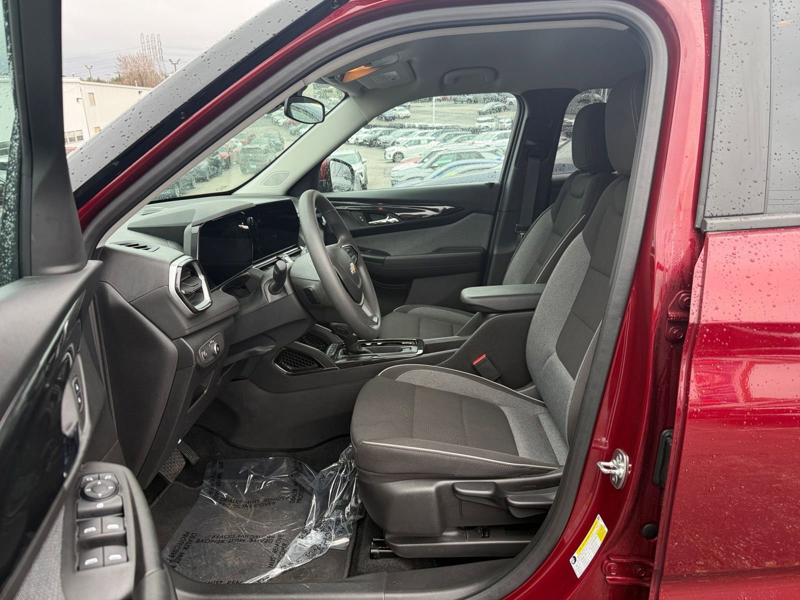 Used 2025 Chevrolet TrailBlazer LT w/ Driver Confidence Package image 28