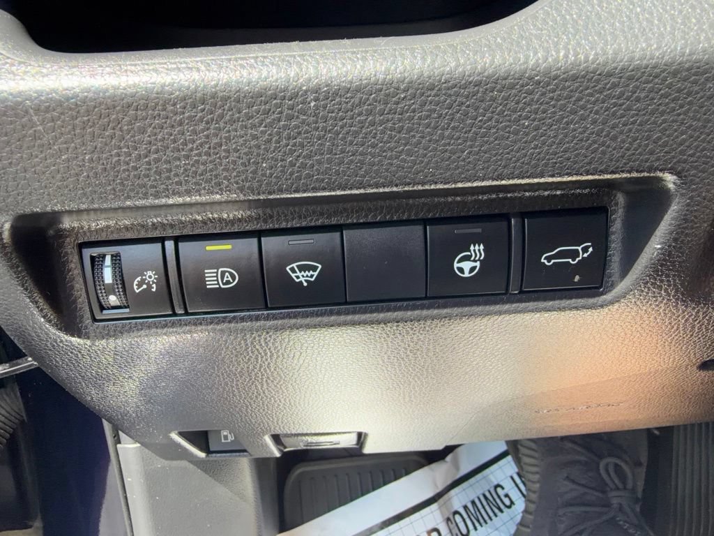 Used 2022 Toyota RAV4 SE w/ Weather & Moonroof Package AWD/4WD image 12