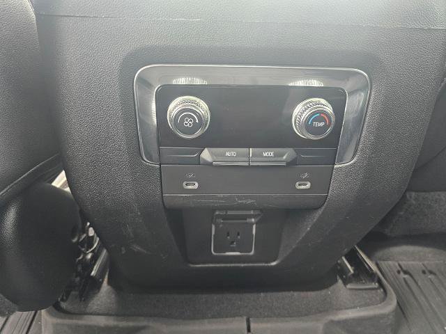 Used 2023 GMC Yukon SLT RWD image 52