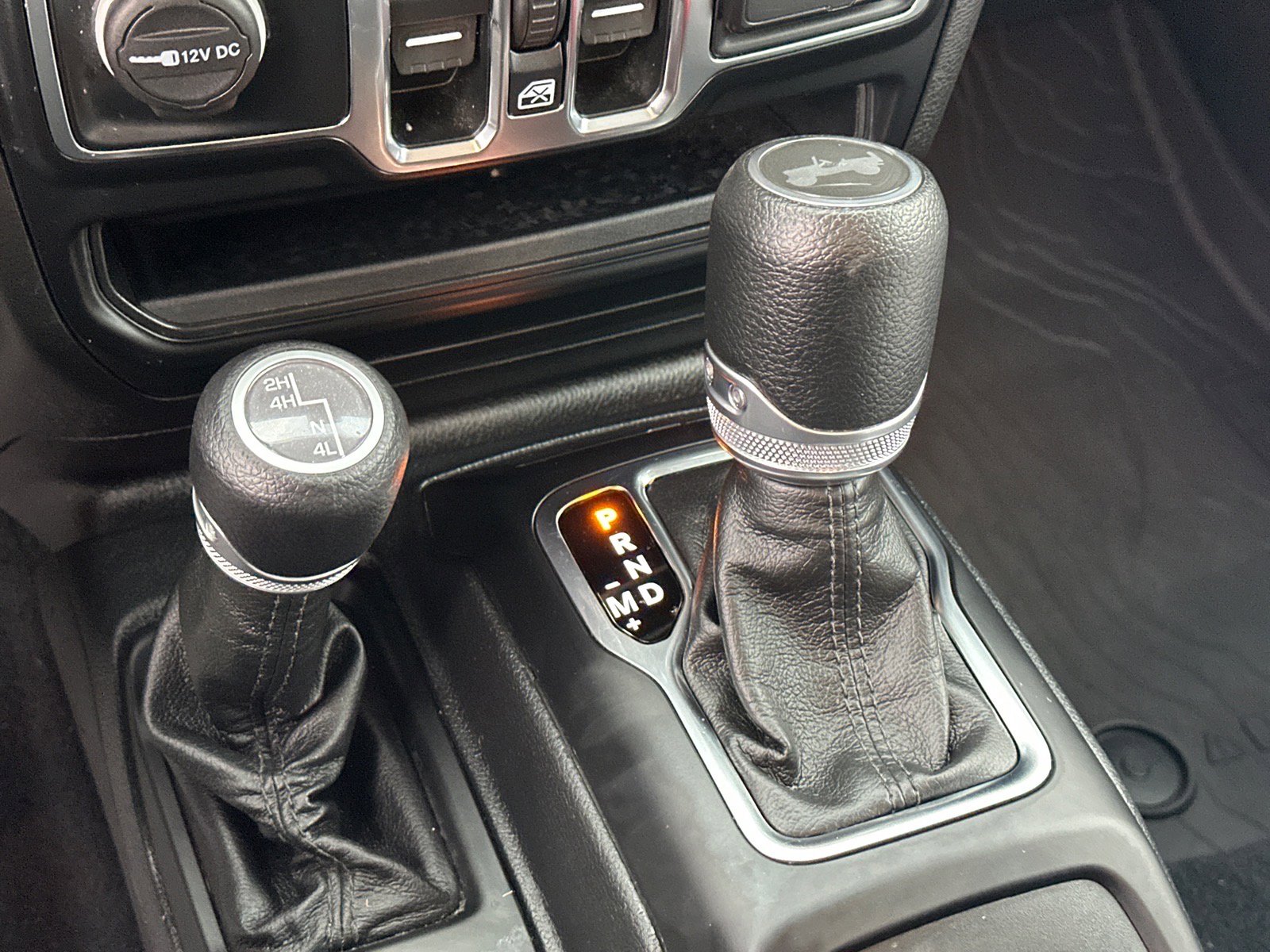 Used 2022 Jeep Wrangler Unlimited Sport image 17