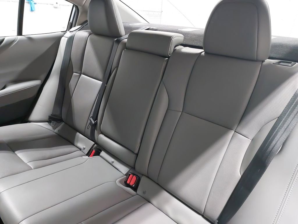 Used 2024 Subaru Legacy Limited image 13