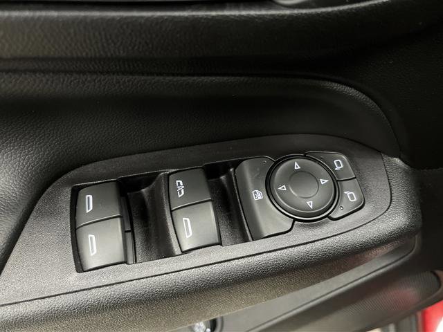 Used 2020 Chevrolet Equinox LT image 26