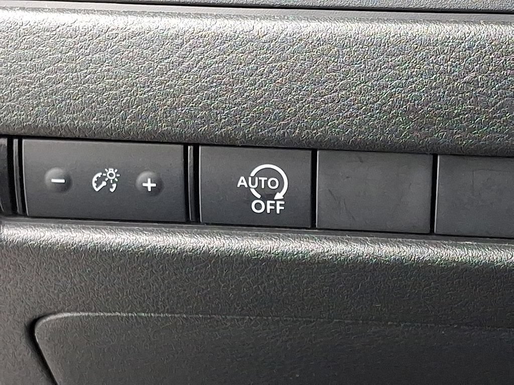 Used 2024 Nissan Rogue S AWD/4WD image 26