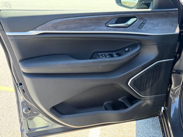 New 2026 Jeep Grand Cherokee Limited AWD/4WD image 12