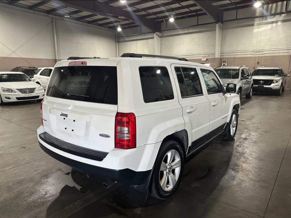 Used 2014 Jeep Patriot Latitude w/ Sun/Sound Group image 5