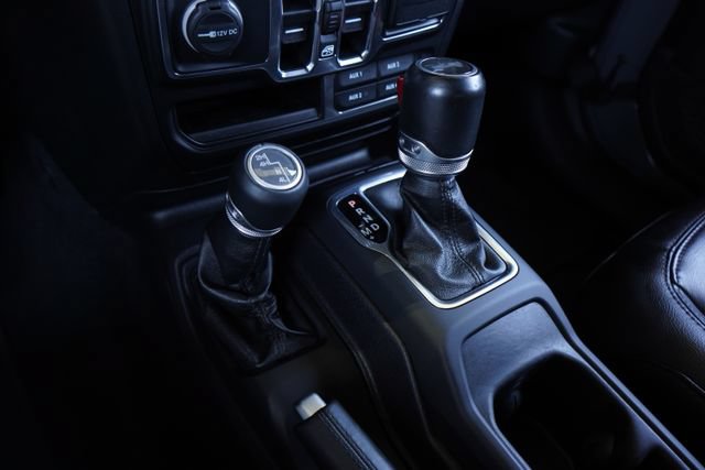 Used 2020 Jeep Wrangler Unlimited Sahara AWD/4WD image 21