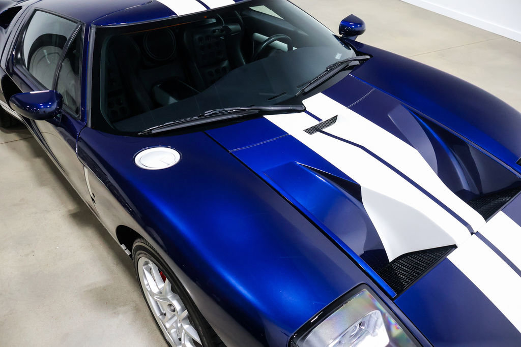 Used 2006 Ford GT RWD image 69
