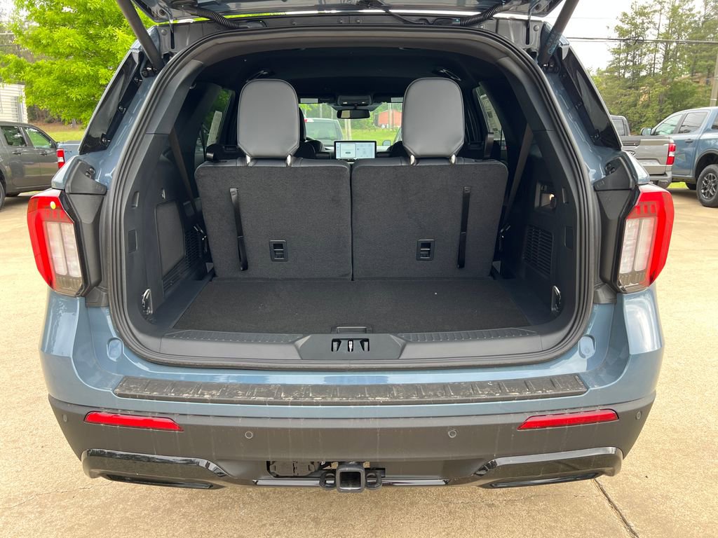 New 2026 Ford Explorer ST-Line RWD image 22