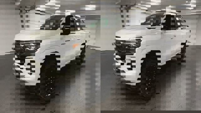 New 2025 Chevrolet Colorado Z71 w/ Midnight Edition image 4