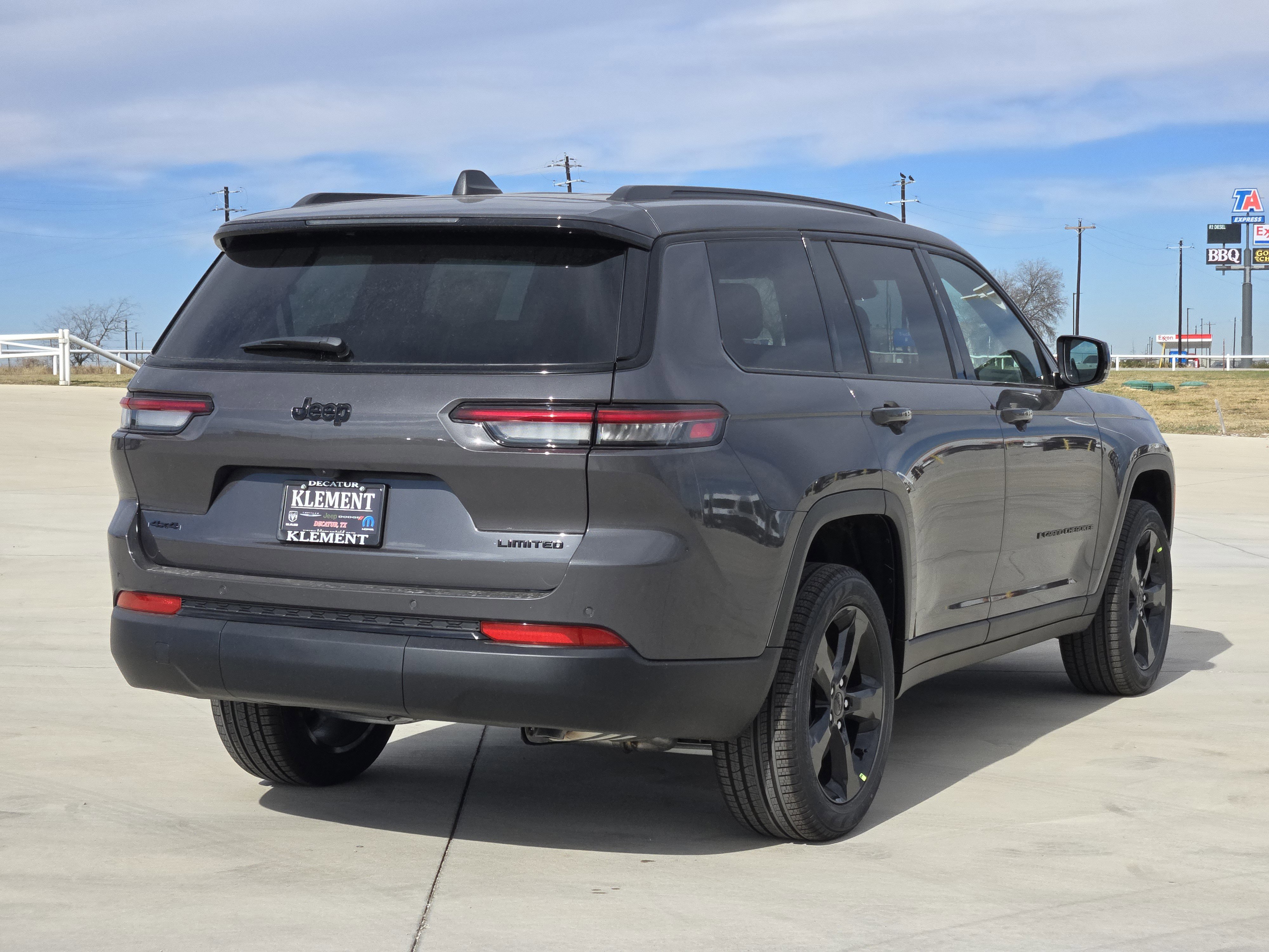 New 2025 Jeep Grand Cherokee L Limited w/ Black Appearance Package image 5