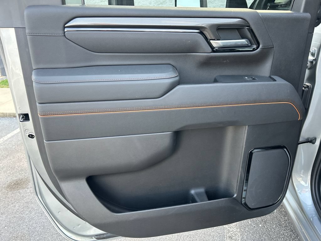 Certified 2025 GMC Sierra 2500 AT4 AWD/4WD image 37