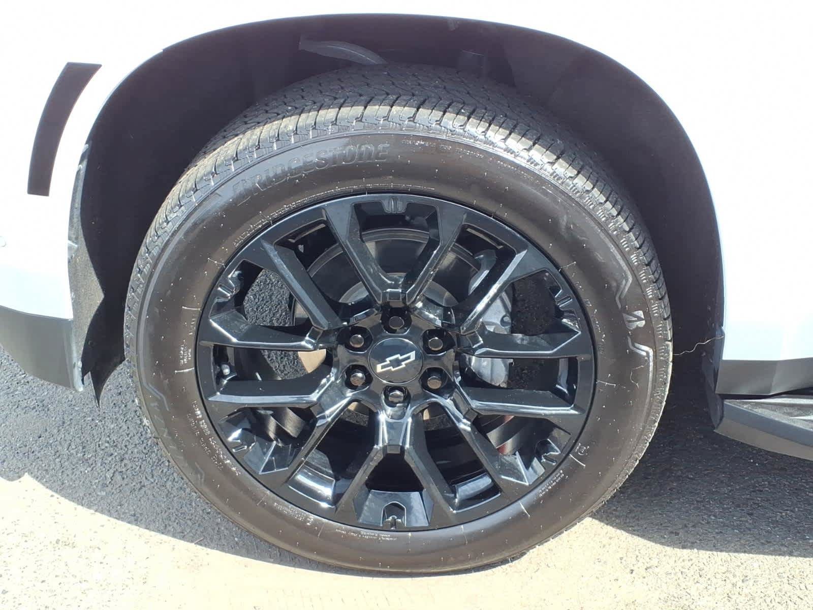 Certified 2025 Chevrolet Tahoe LS AWD/4WD image 8