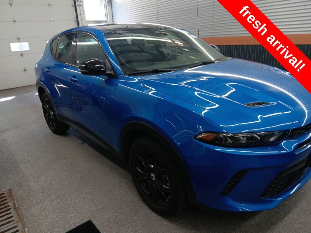 Used 2024 Dodge Hornet GT Plus w/ GT Blacktop Package image 2